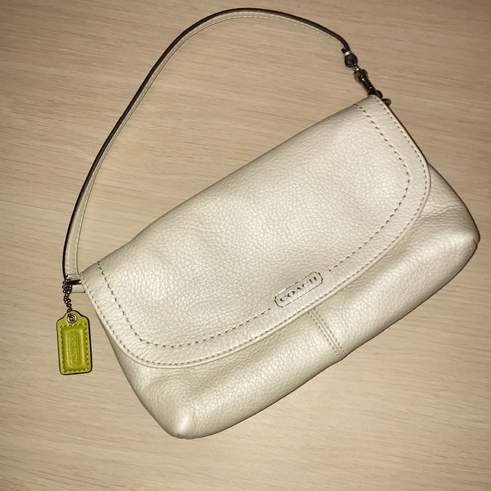 Coach purse in pearl white